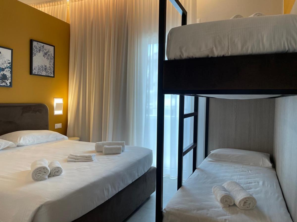 Hotel Iris Jesolo Exterior photo