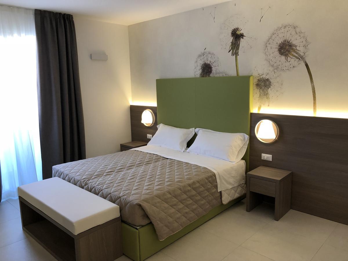 Hotel Iris Jesolo Exterior photo