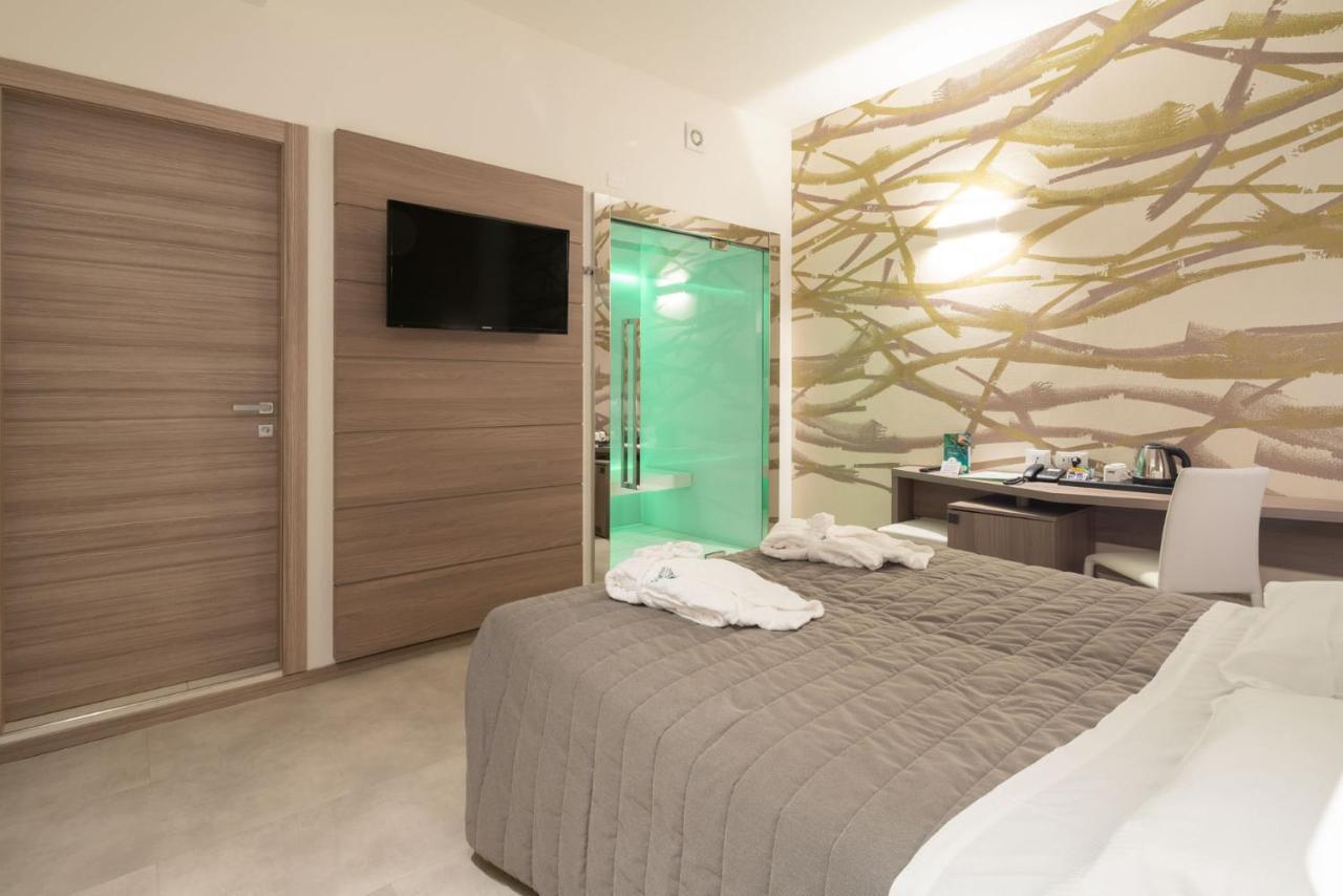 Hotel Iris Jesolo Exterior photo